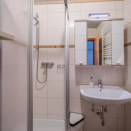 Falkenstein 샬레 크리믈